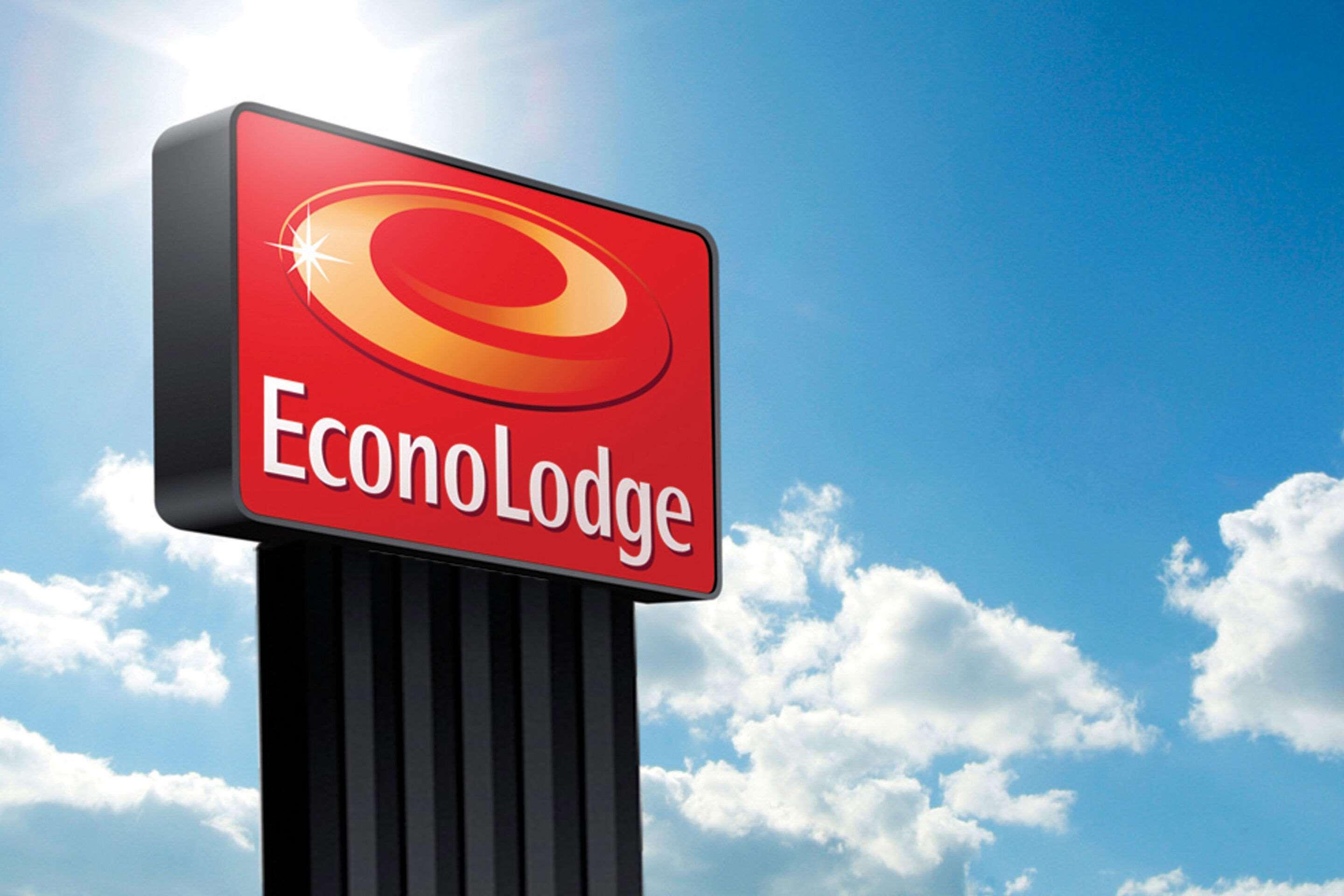 Econo Lodge Forest City Exterior photo
