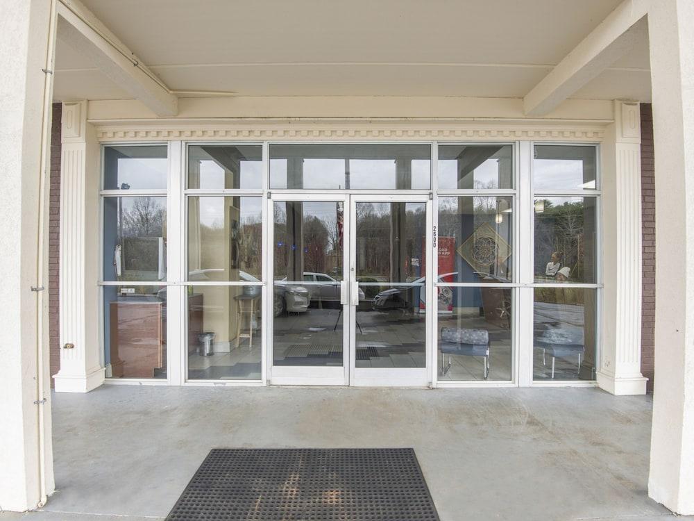 Econo Lodge Forest City Exterior photo